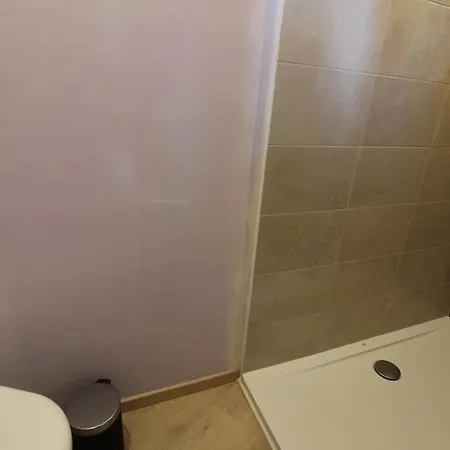 Annonce Professionnelle. Jolie Maison De 4 Avec Piscine Exterieur, A Proximite De La Plage, Pour 8 A 1 Hardelot-Plage