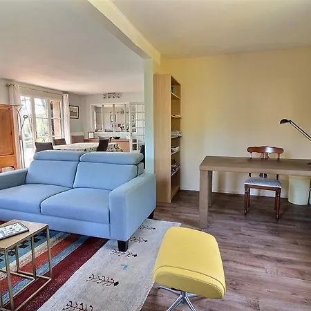 Annonce Professionnelle. Jolie Maison De 4 Avec Piscine Exterieur, A Proximite De La Plage, Pour 8 A 1 Hardelot-Plage