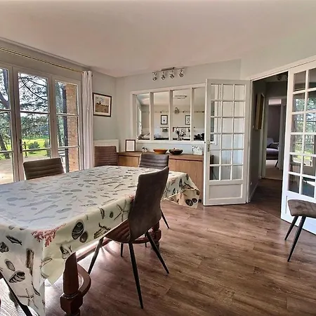 Annonce Professionnelle. Jolie Maison De 4 Avec Piscine Exterieur, A Proximite De La Plage, Pour 8 A 1 Villa Hardelot-Plage